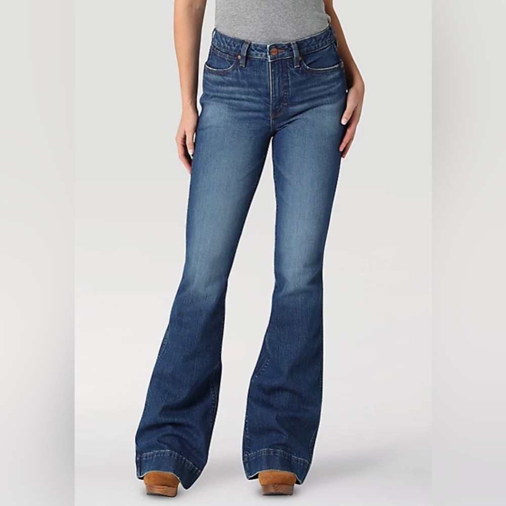 Women’s Wrangler Trouser Boot Jeans